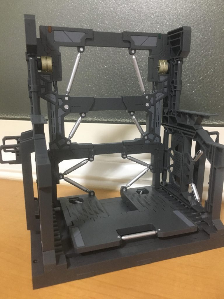 今回はエアブラシでZプラスを塗装しつつ、ベースも併用して作りました
これはいいものだ…