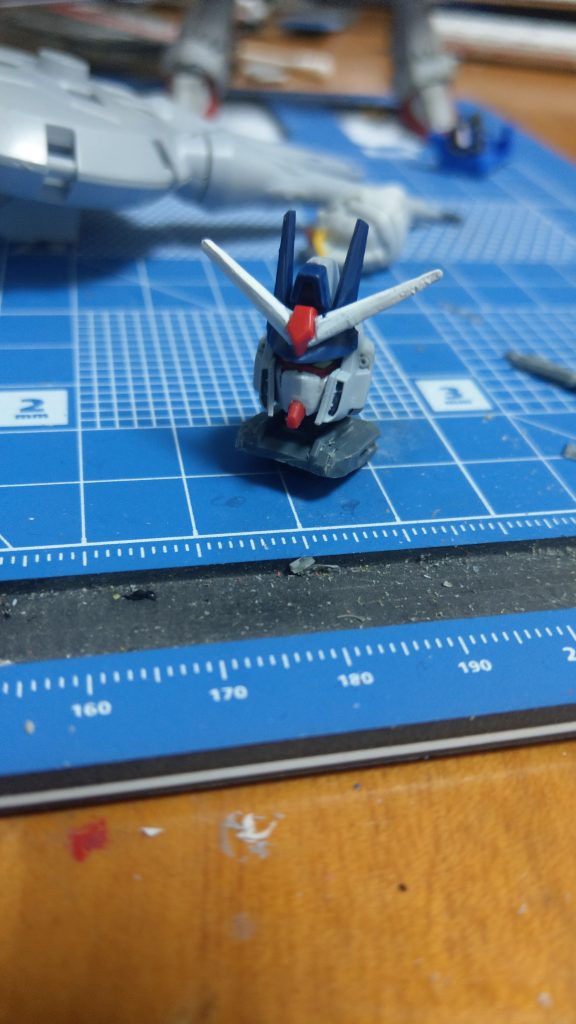 頭部
フェイスはデスティニー、首元はインパルスから移植