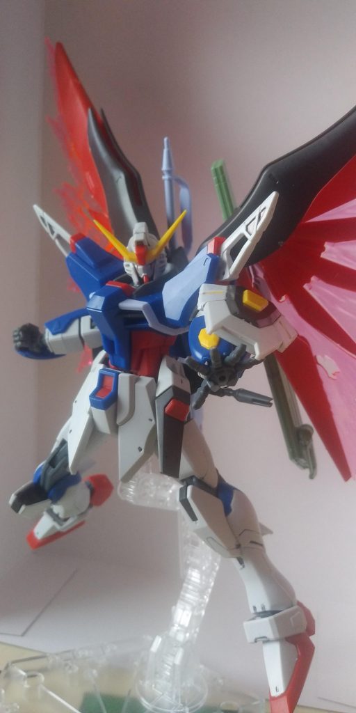 アロンダイトを抜刀した際のポーズが勇者っぽかたので勇者繋がりなポーズ