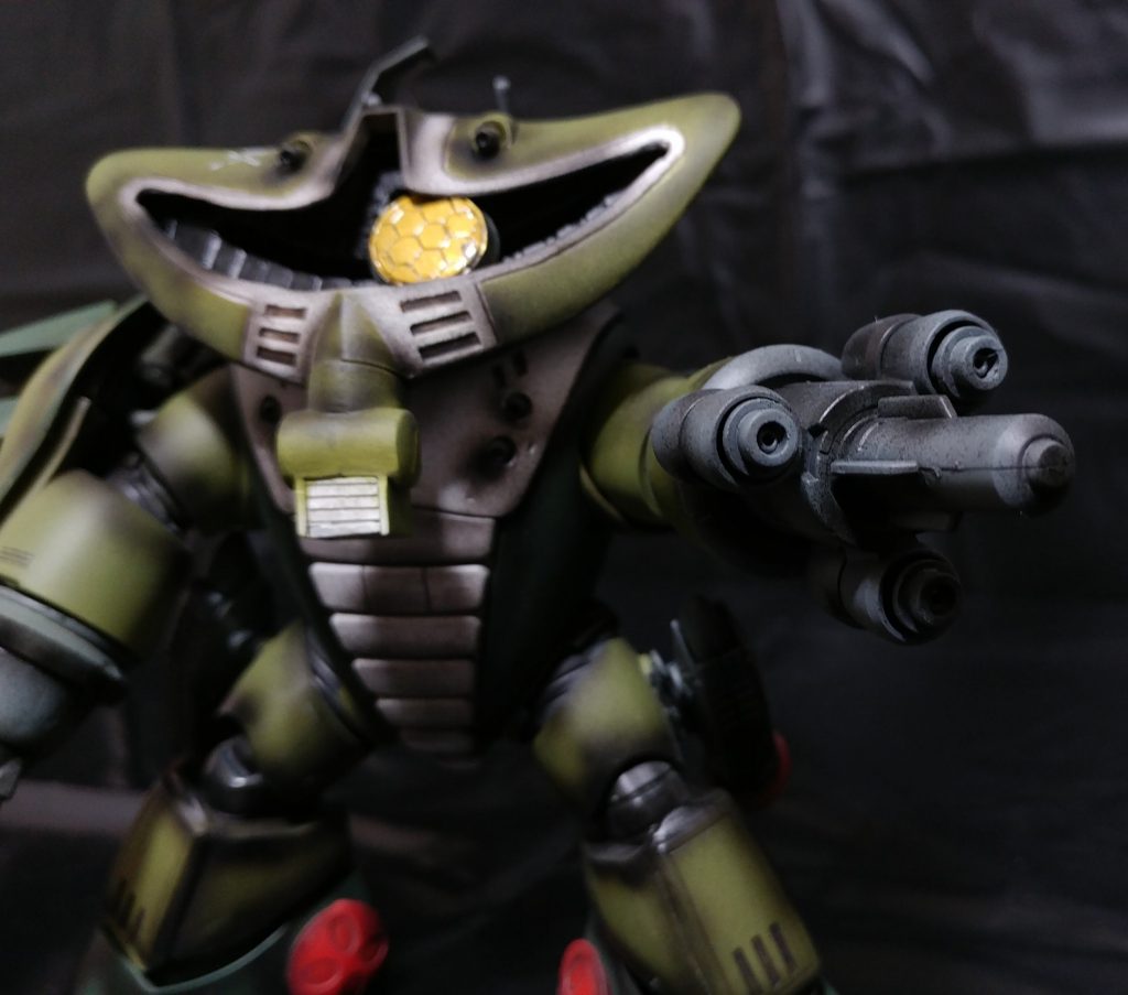 三連装メガ粒子砲と魚雷。