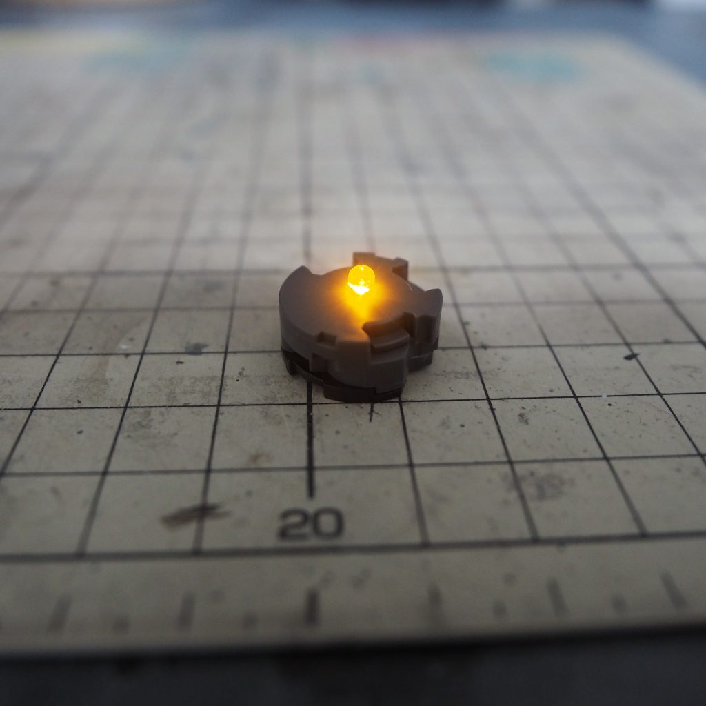 LED搭載可能キットですのでLEDも購入しました。