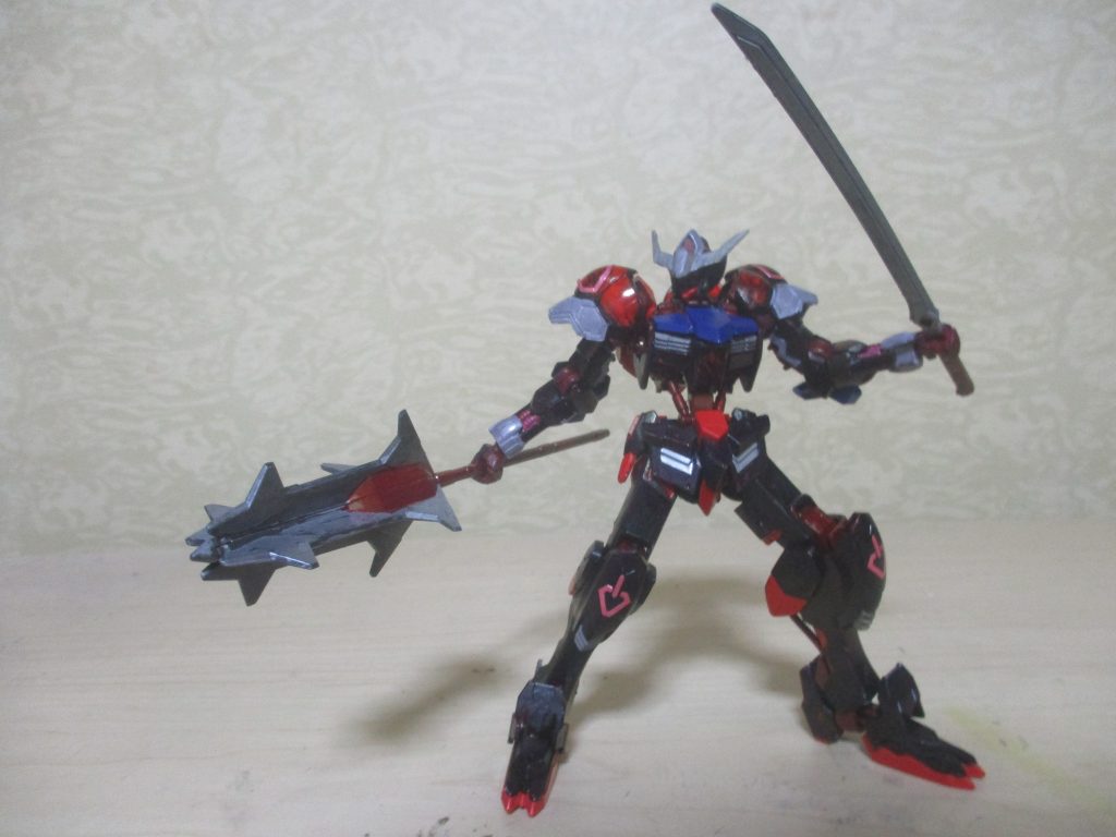 オリジナルバルバトスの武器もリペイントして使えます。