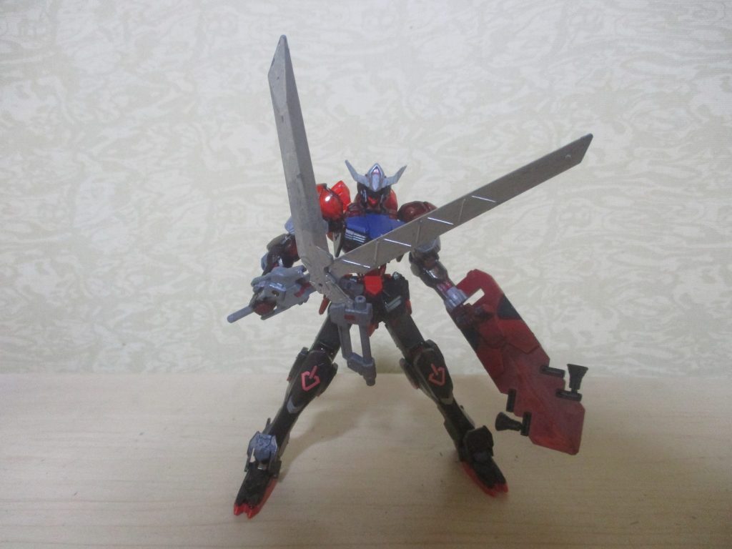 武器1:シザーソード(右手装備)。