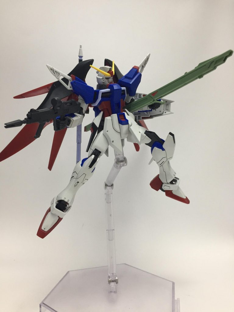 高エネルギー長射程ビーム砲もプロポーションの変更に合わせて大きくなってます
やっぱりSEEDのMSの武装はハッタリが効いてた方がいいですね^^