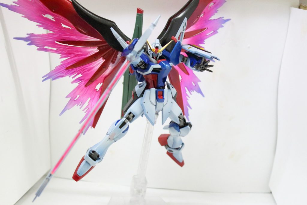 (´・ω・`)MGエクストリームブラストのパッケージみたいなポーズ