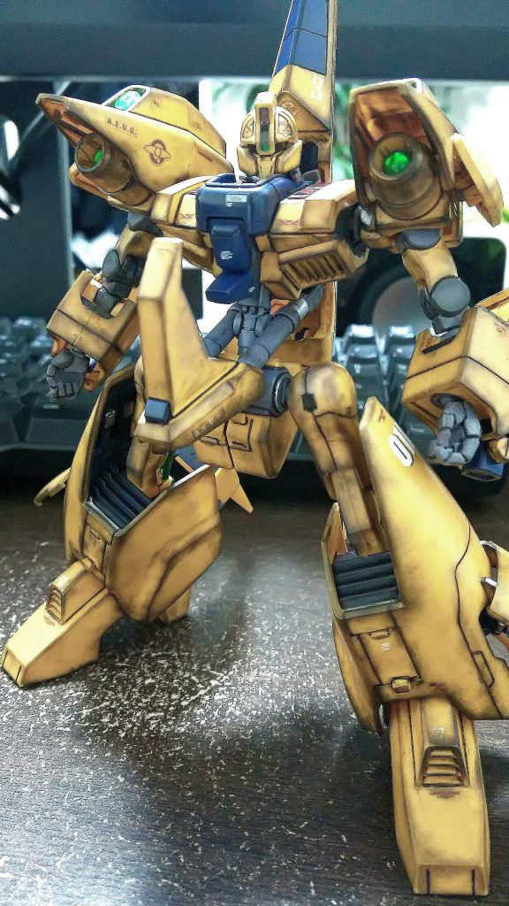 まずキットを普通に組み立てました。
そして今からこれをリビルドします。