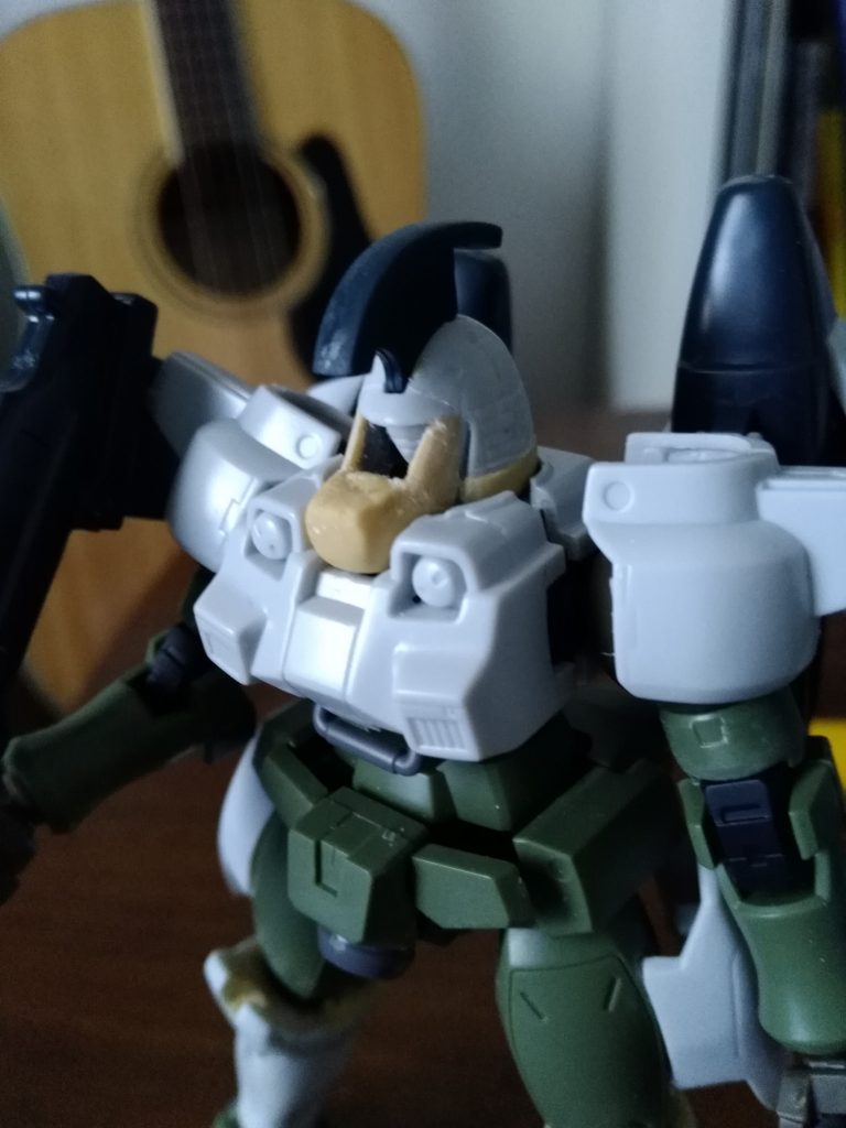 顎がポイント　タミヤエポパテ大好き