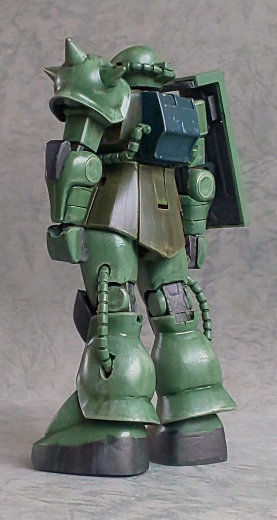 ザクは脚のラインが素敵なのです。