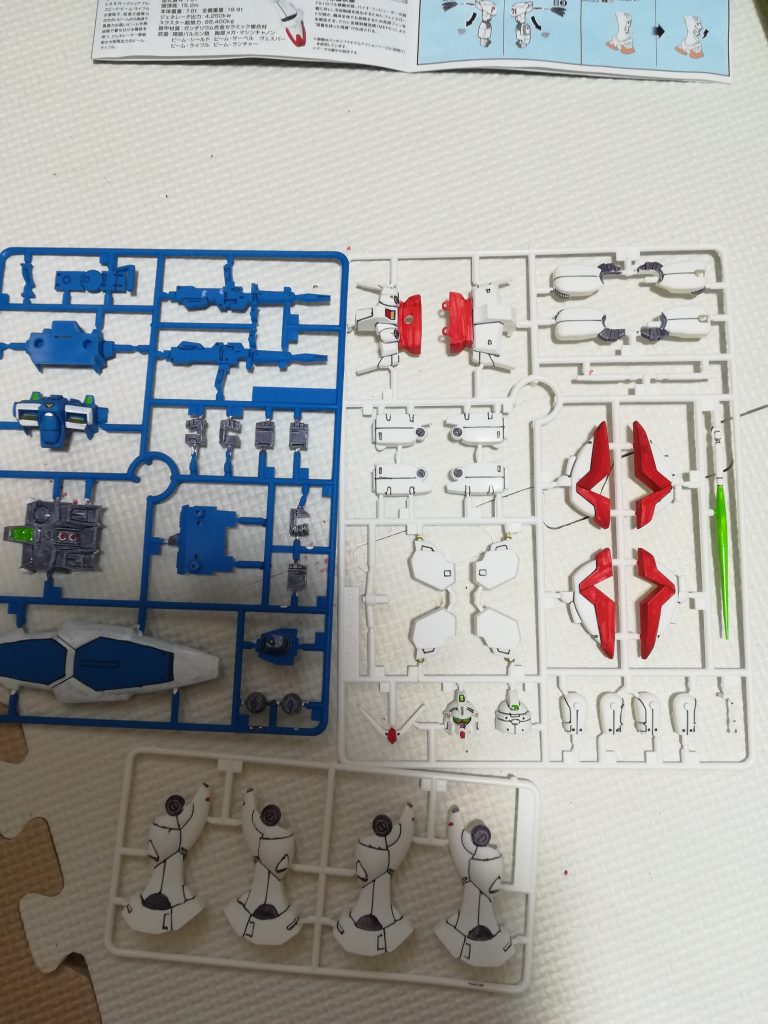 今回もパーツがついたままでの塗装です✨