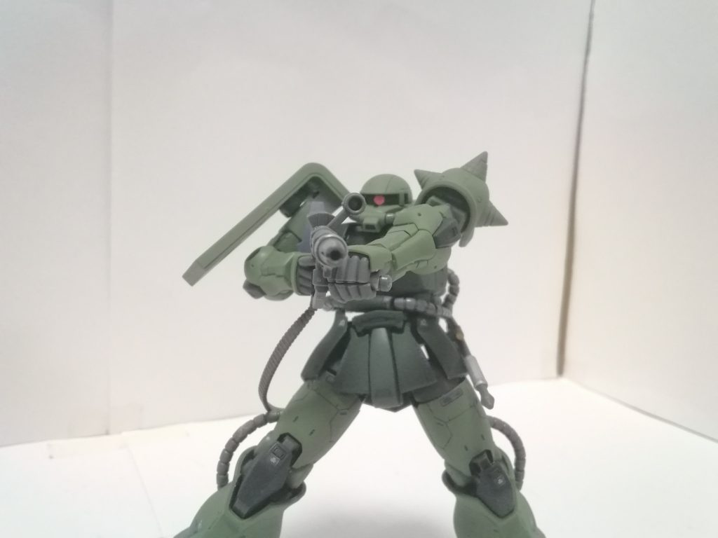 ザクと言ったらこの構え！