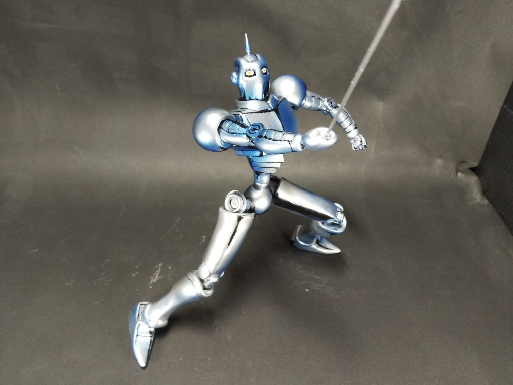 全ての関節を移植することで、様々なポージングも可能にしています。
主にバルバトスのガンダムフレームとHGUCのガンダム系の機体の関節を使用しました。