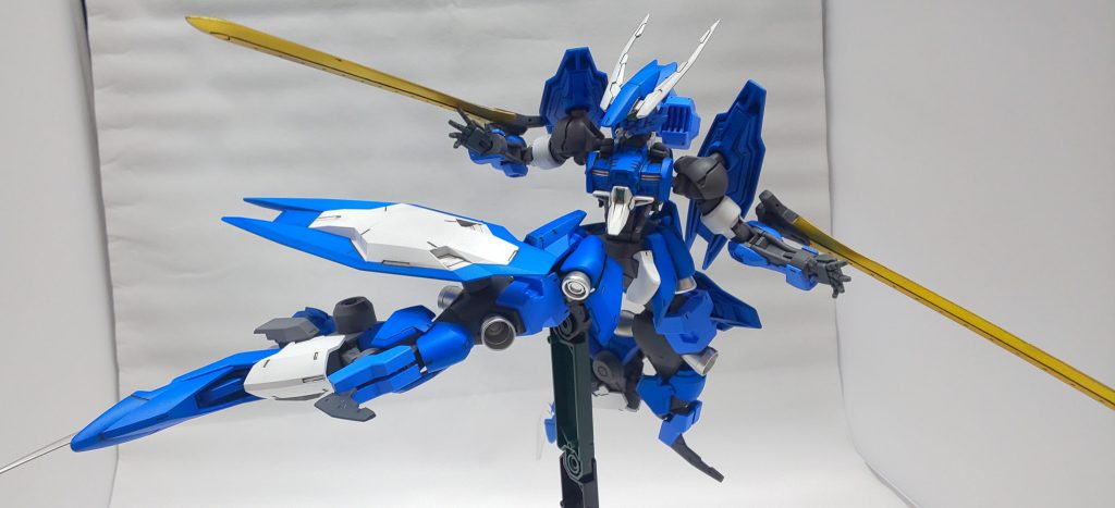 脚部改良型ハンターエッジによる近接戦闘も可能。