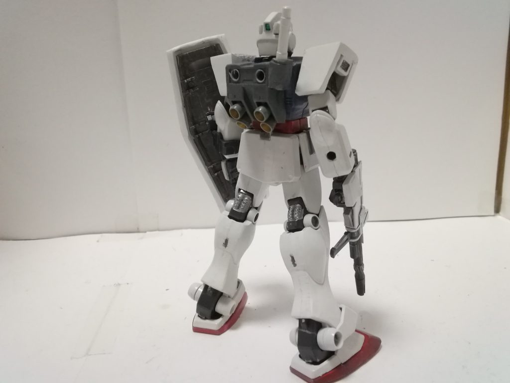 改造した点は肩、シールドパックパックですねそれ以外は寒ジムと同じです