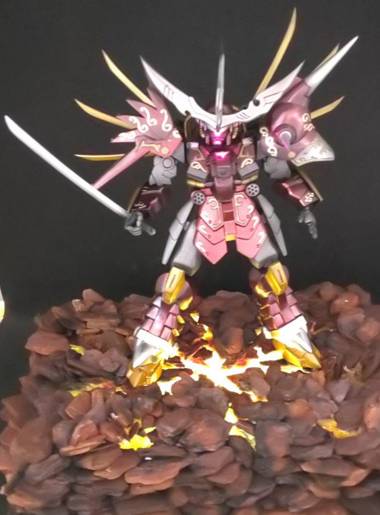 これが!!
やりたかった。説明書にも出てくるアナハイム山の火山ビネット♪
作品のメタリックレッドもブラッディレッド、黒立ち上げからの
重みを感じるような塗装を意識。