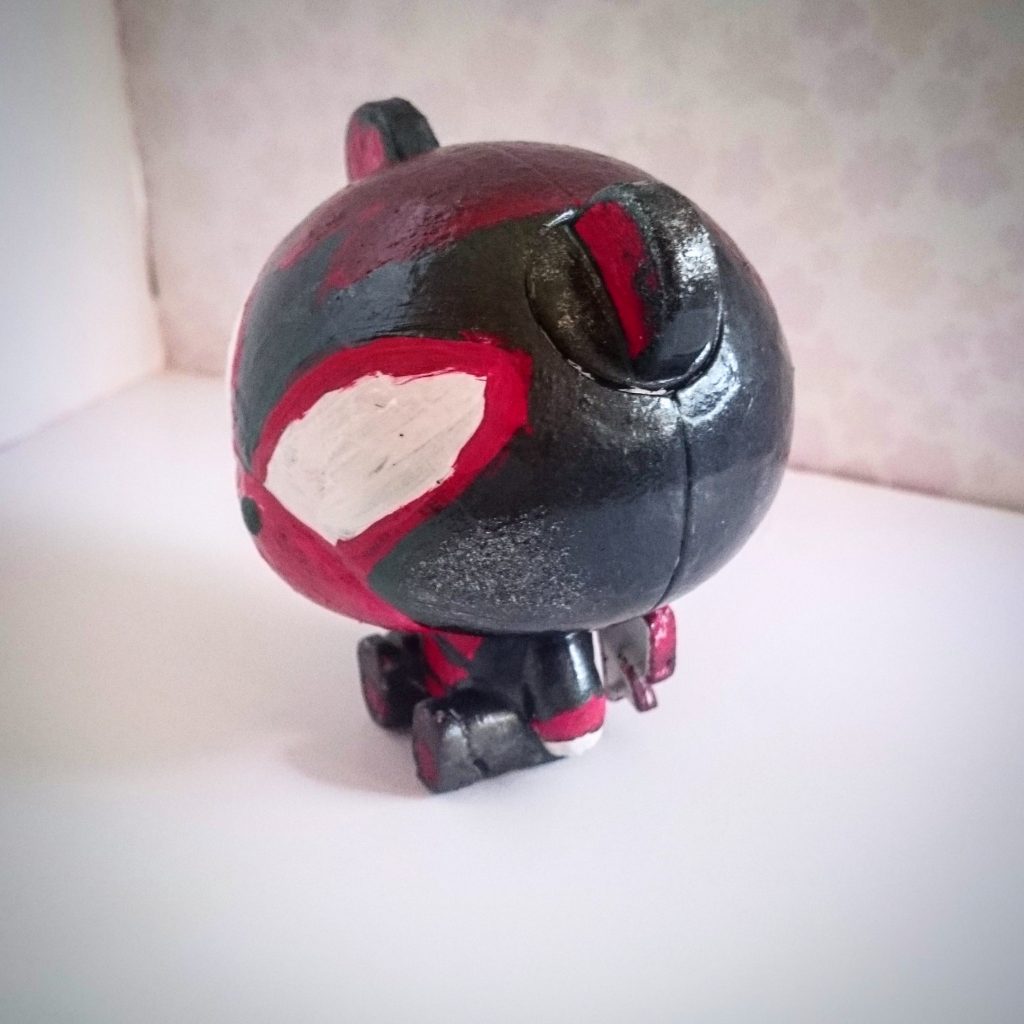 Custom pretty guy ガシャポン (red)–2枚目/制作者：Akairyuchi