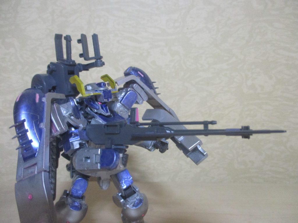 武器1：レールガン（タオツーの物）。