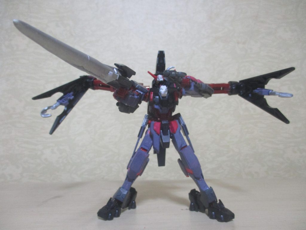 武器1：アルフスピアー（右腕装備）。