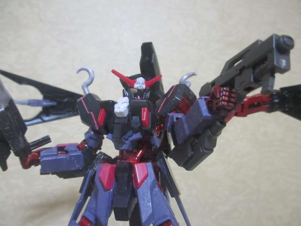 武器2：ショートバレル（左腕装備）。
グレイズの物を奪って使用してる設定。