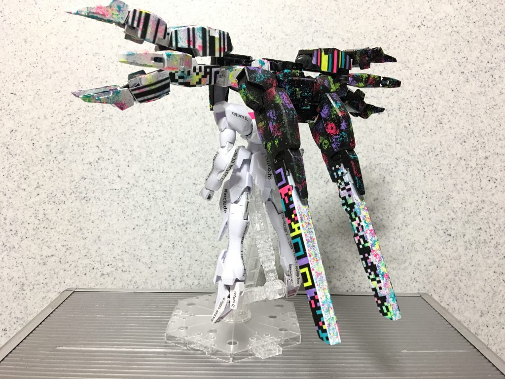 ラファエルガンダム・Code BQRC–4枚目/制作者:アトリエ コメットハート