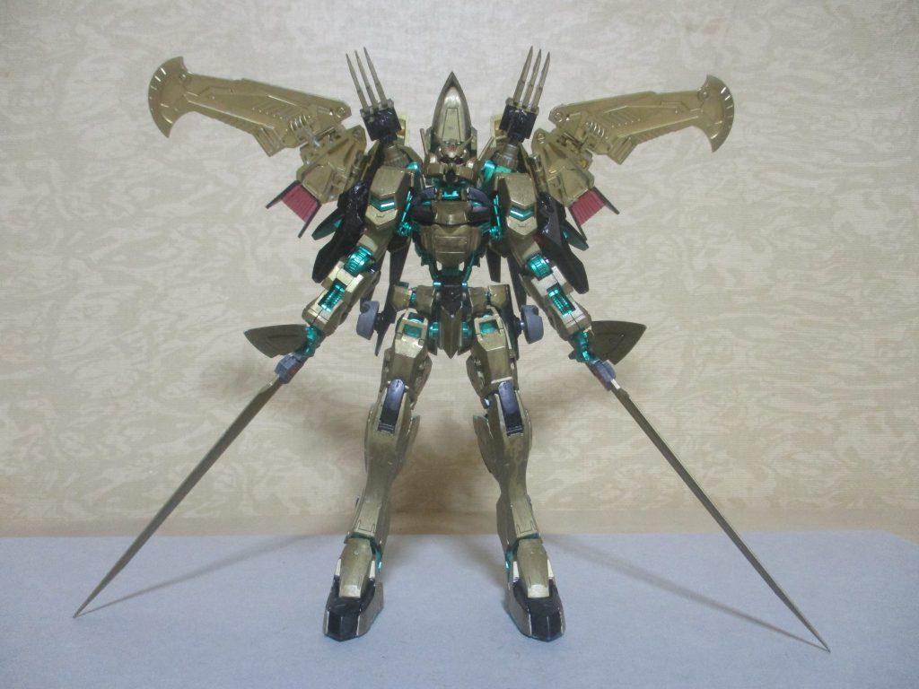 ガルーダとの合体!
正面。