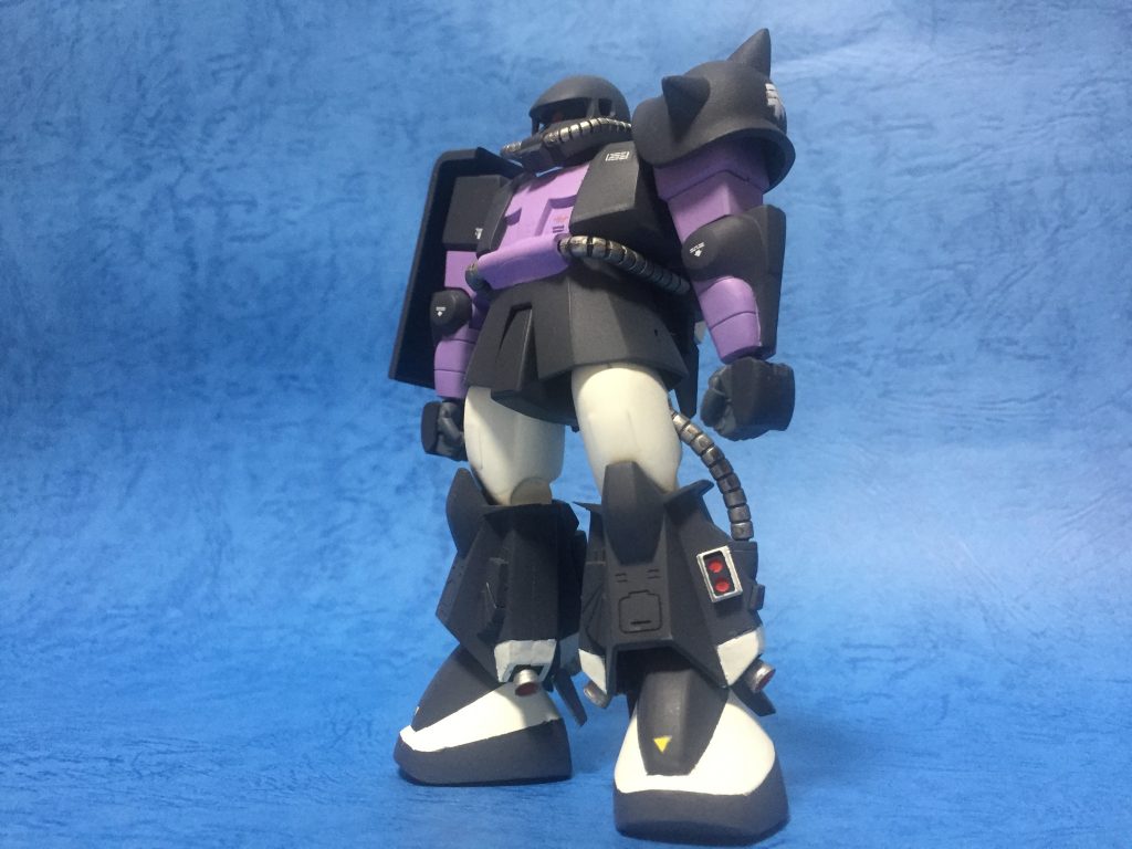 パーツの形状は変えていませんが、手の拳だけは次元ビルドナックルズ（丸）のLサイズと交換しています。