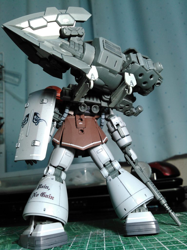 明らかに重量過多なバックショット