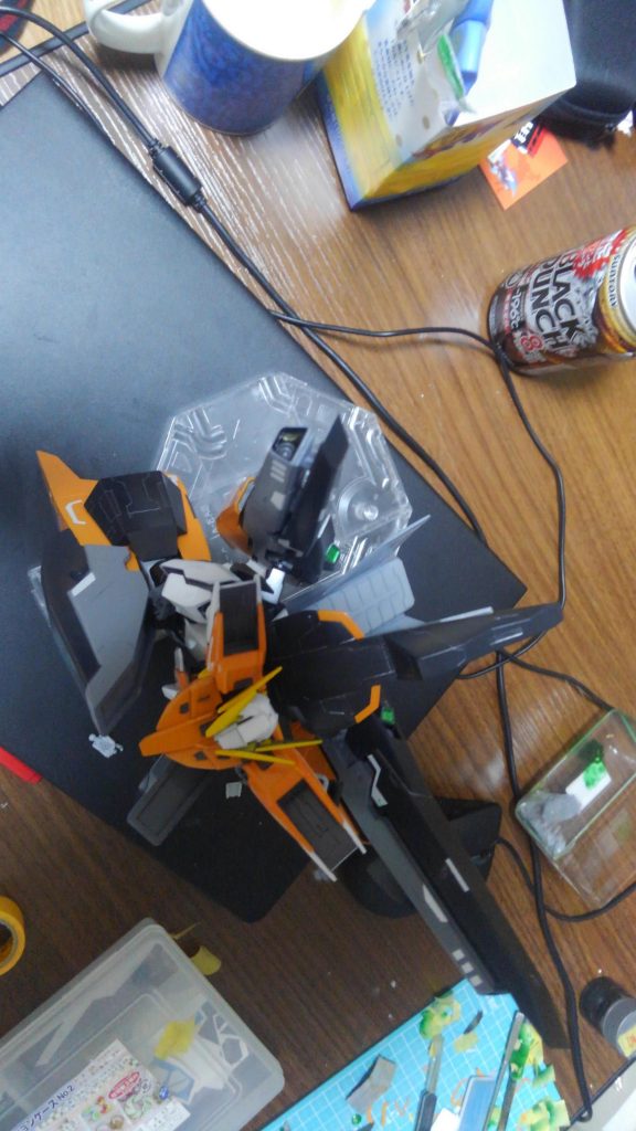 分かりにくいけど、キャノン砲の中も作ってみたり………