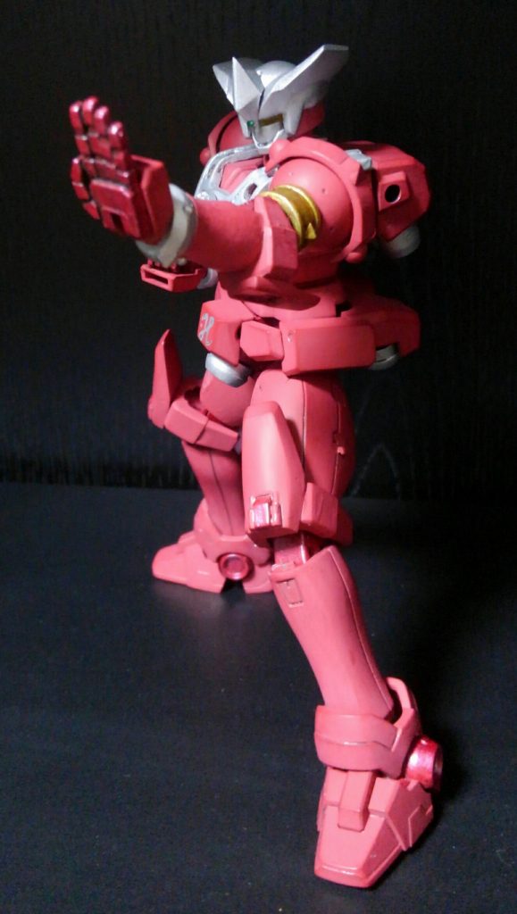 機体色は防錆塗料の赤(試験機なので)という設定です。
(実際はアクリジョンベースカラーの赤そのまんまです)
最大稼働時間は2分40秒(ただし根性次第で都合良く伸びます)(笑)