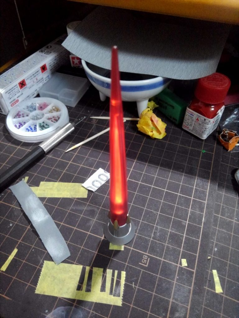 一応ヒートランスにはビームサーベルとミライトを仕込んで発光ギミックなどがありますが、それいつ使うの?って言われたらあのその