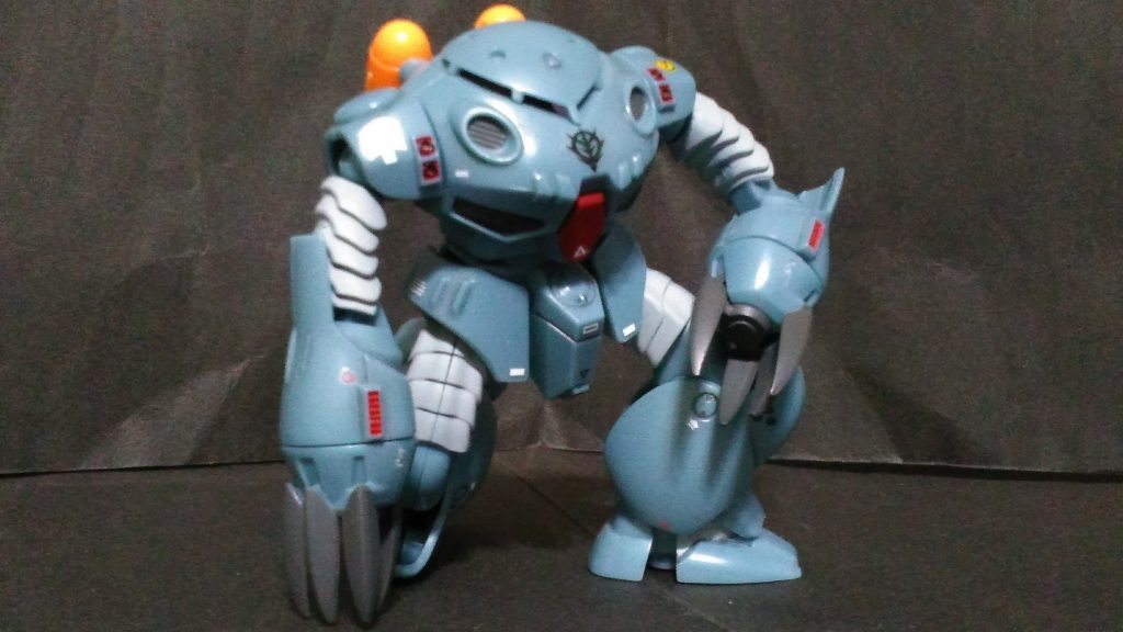 膝立ちも何のその！。