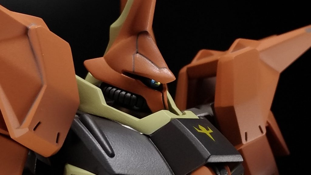 見えづらいお目々。