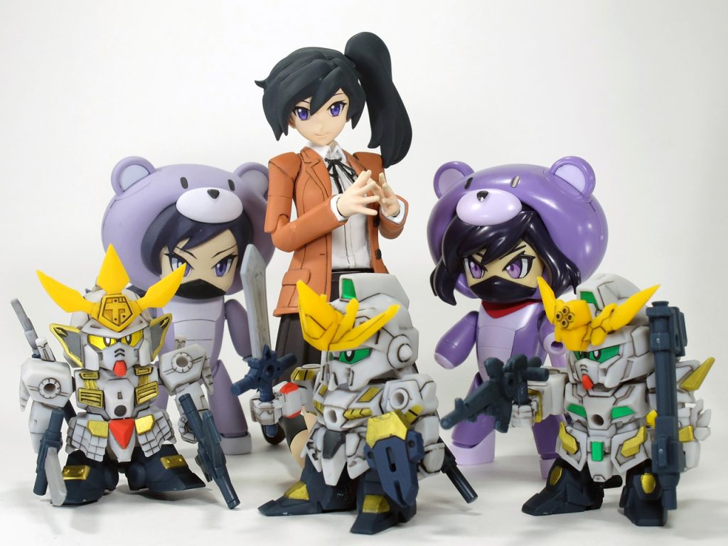 きゃらっがい(発売前に自作したもの&キット)及びガシャプラとのショット。楽しそう\(^o^)/