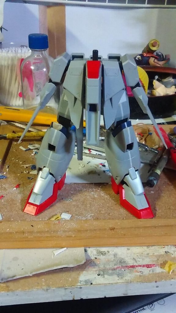 フトモモと脚を2ミリ幅増し。