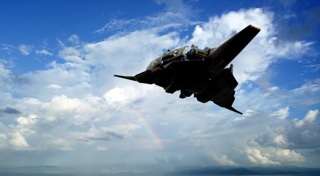 ロードバイクで走っているときに発見した虹と一緒に。