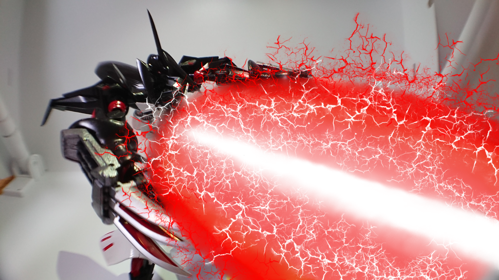 *バスクード クライシスmode1*
極大出力GNビーム砲。胸部前方で粒子圧縮を行い極太のビームとして発射する。
※写真は加工しています