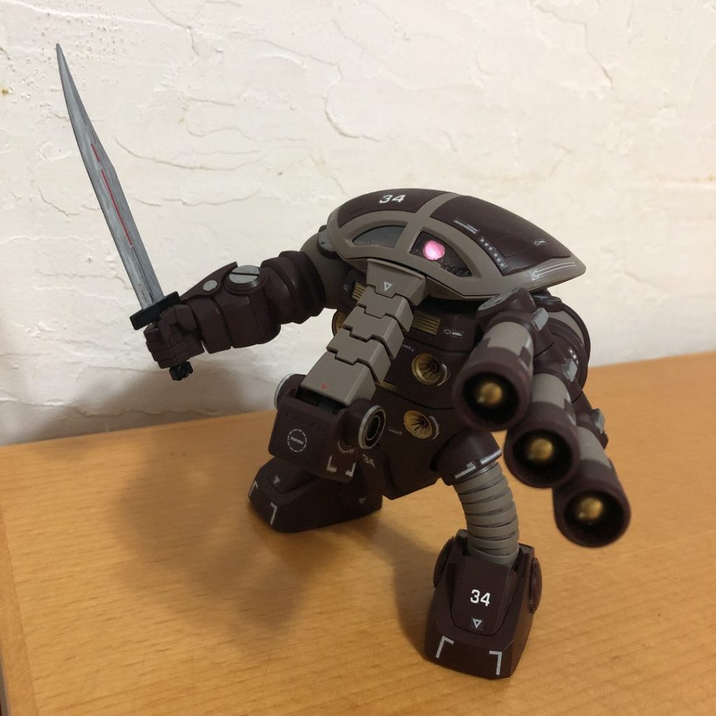 ヒートナイフも持てるのよ。