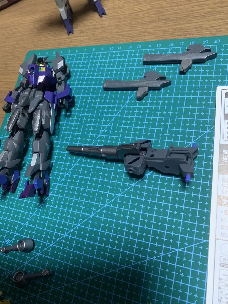 バックパックの組み立て…。