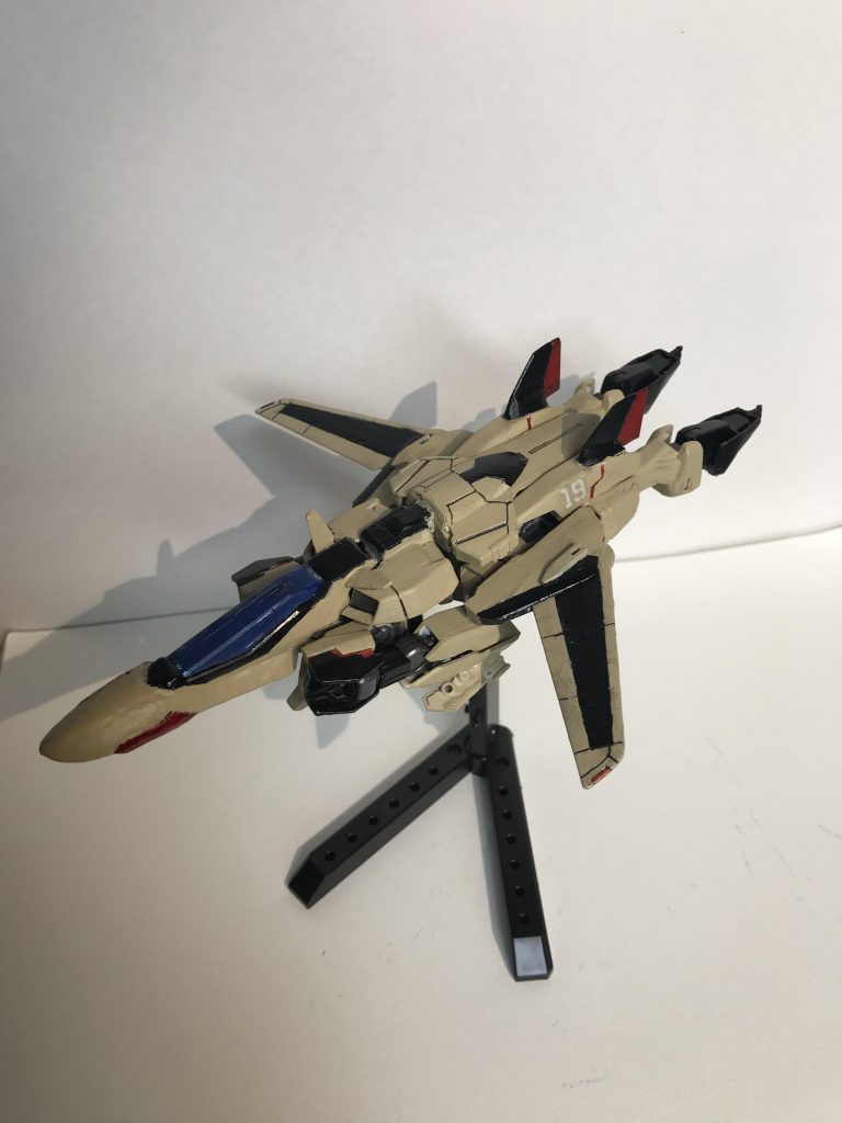 元キットがハルートなのでもちろん変形します!前より機首の形を変えてるのでよりそれっぽくなったかなと