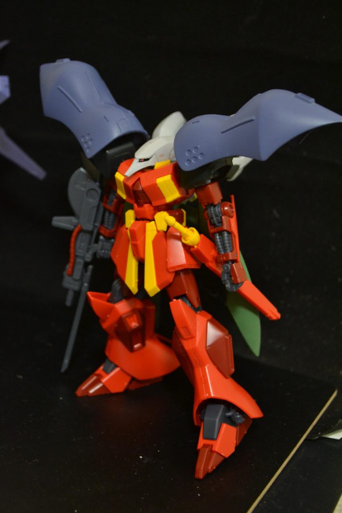 とりあえずパーツをつけたところ。我ながらよくここから持ち直したと思います。