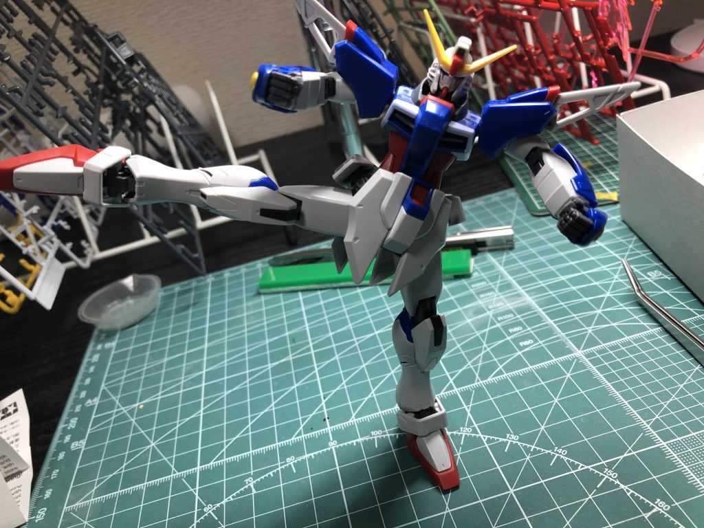 仮組み中はメチャクチャ動きますやん!!って思いながら動かして遊んでました。