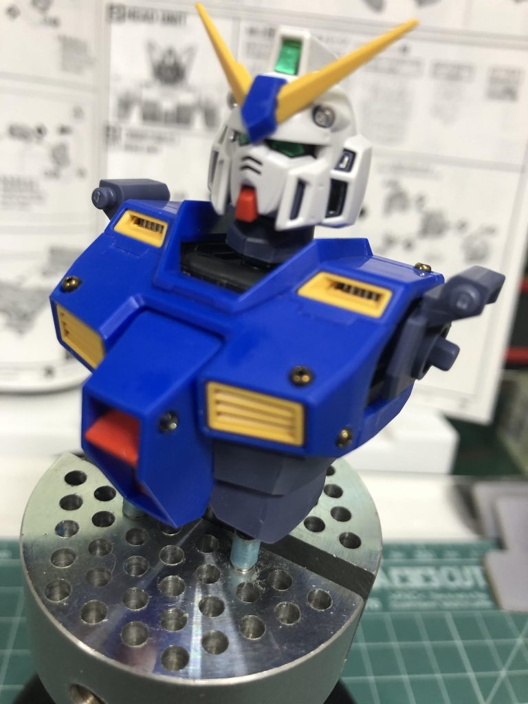 ビーズをバーニア様な感じで加工してます20箇所以上