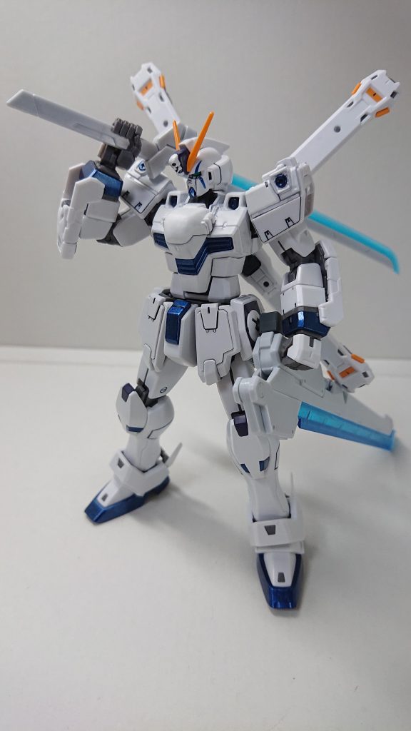 クロスボーンガンダムX1–3枚目/制作者：かみむー