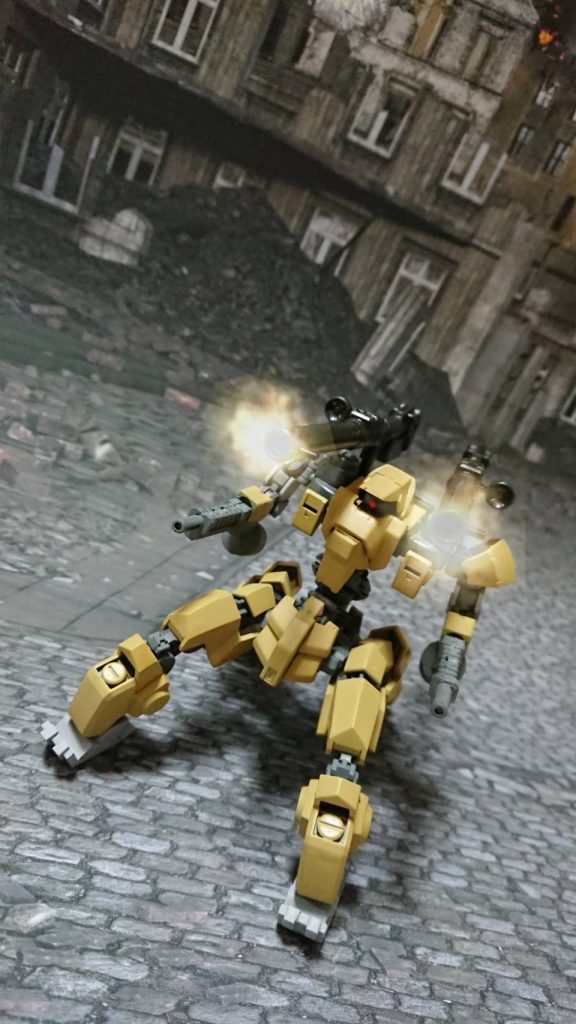 背中のキャノンはGP03の折り畳みバズーカーを使用してます