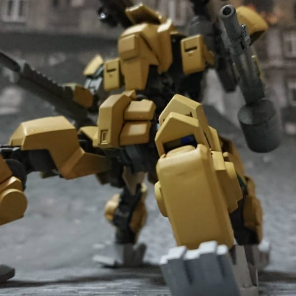 グレイズ４脚 アーマードコアカスタム