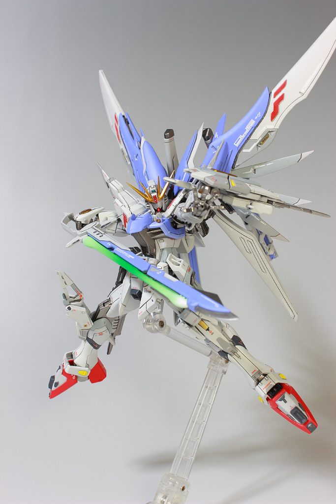 一応、アロンダイトも作りました。
オプション武器的な位置づけで、戦況に合わせて装備されることもあるかも・・・みたいな。