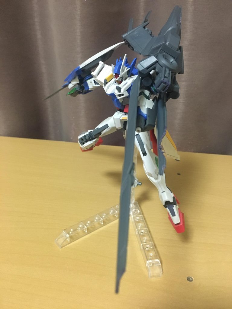 ノーネイムライフルはお馴染みのライフル形態でも使用可能としています。