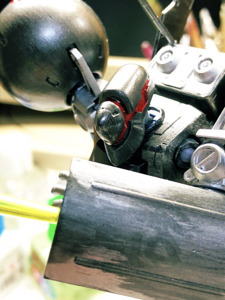 「俺が逃げるだけだと思ったか?交代の時間だ」
元のキットが良いのでかなりのイケメンに