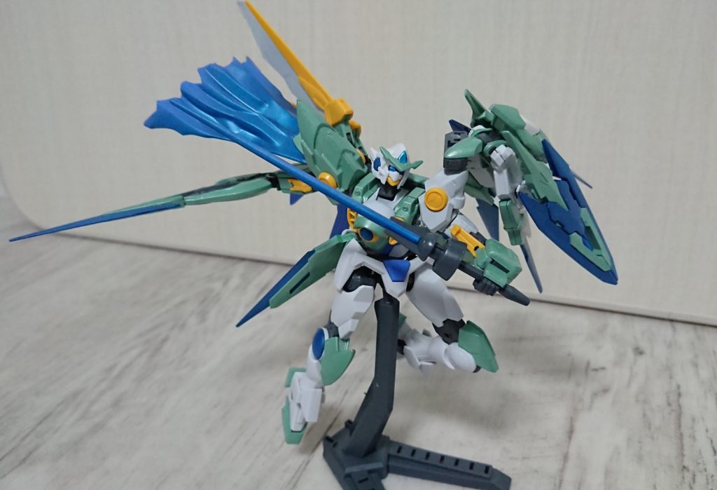 武装はGNソードとGNレイピアの二刀流