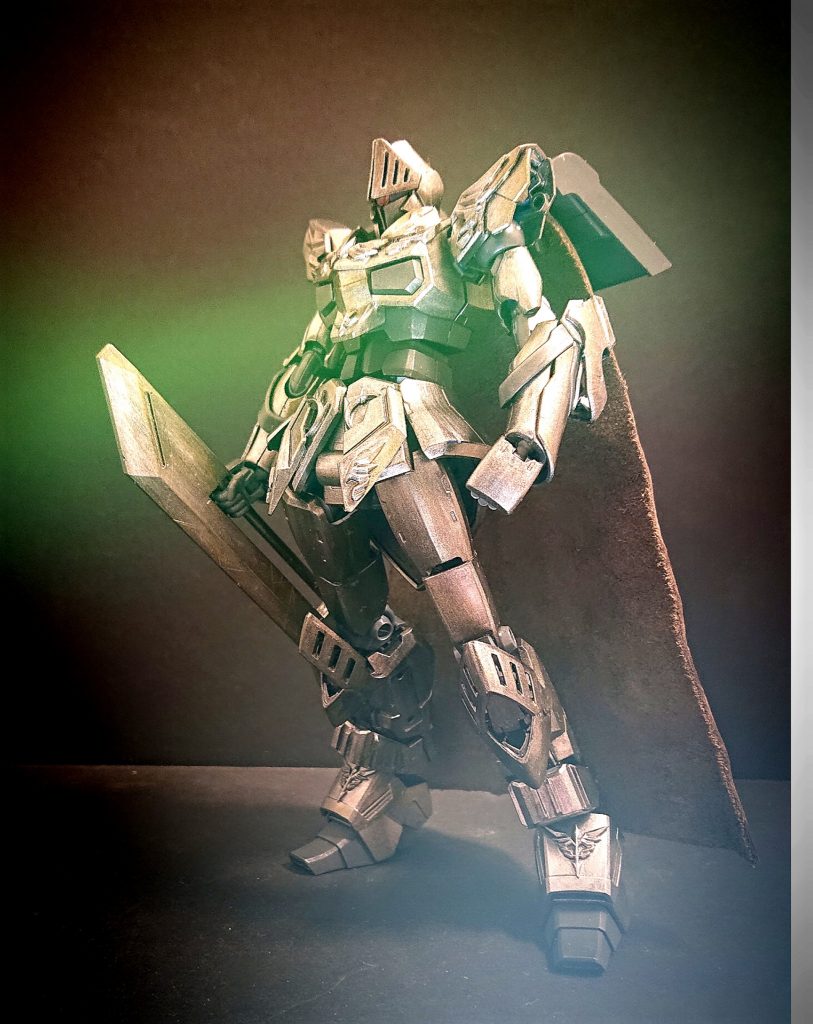 はいっ
つー事で
ギャンスロットのミキシングになります(笑)
パーツ塗装にガンメタとクロームシルバー
重ね塗りと
ウェザリング時に綿棒でアカサビとシルバーで
研磨して甲冑のようにしてみました