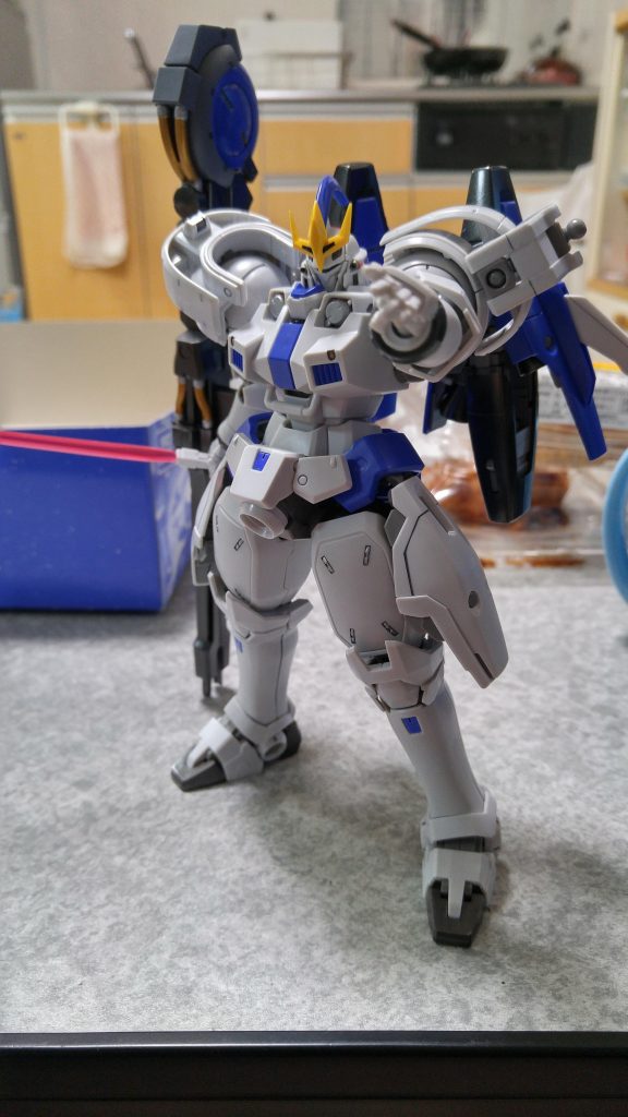 デカール前です。